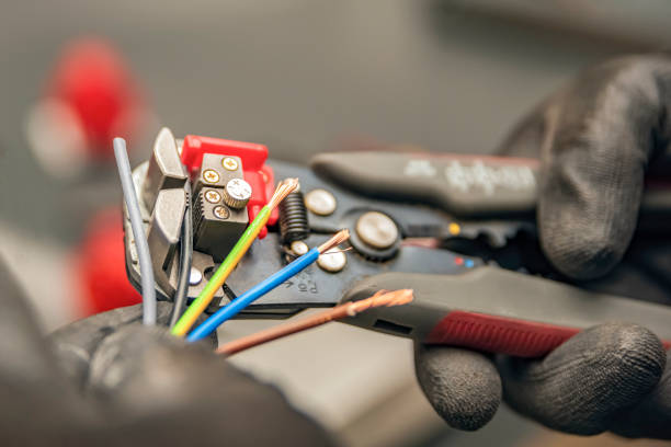 Best Affordable Electrician  in Chester, IL